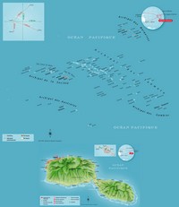Carte de la Polynésie française avec les archipels, la distance en km et un zoom sur Tahiti avec le relief, les communes et l'aéroport