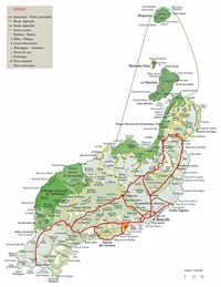 Carte routière Lanzarote avec les autoroutes, le type de route, les villes, les villages, les rivières et les montagnes
