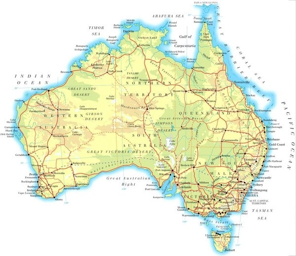 Carte physique de l'Australie avec les routes, les etats et les villes