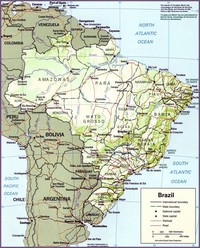 Carte du Brésil avec le relief, les frontières, les routes, les chemins de fer, la capitale de chaque état