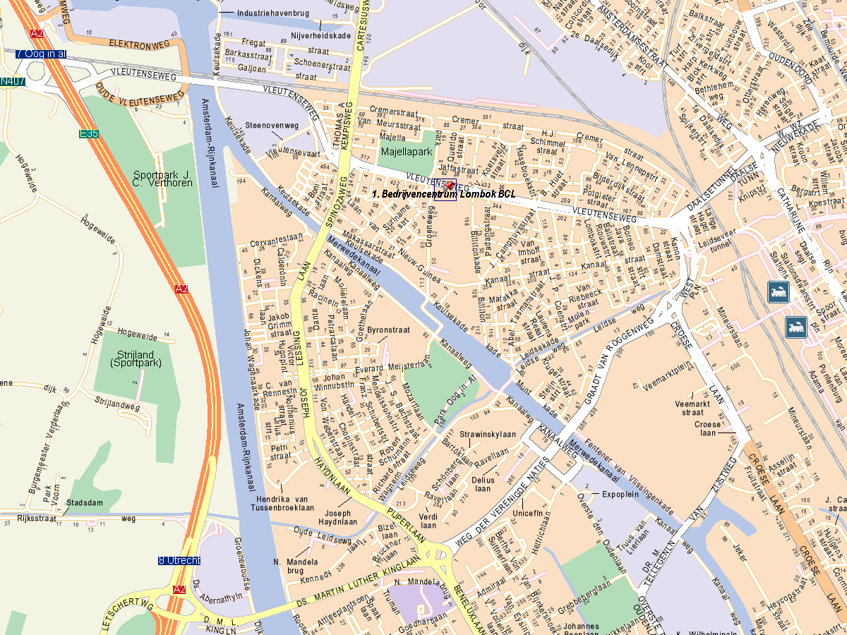 Grande carte de Utrecht avec le nom des rues et des parcs.
