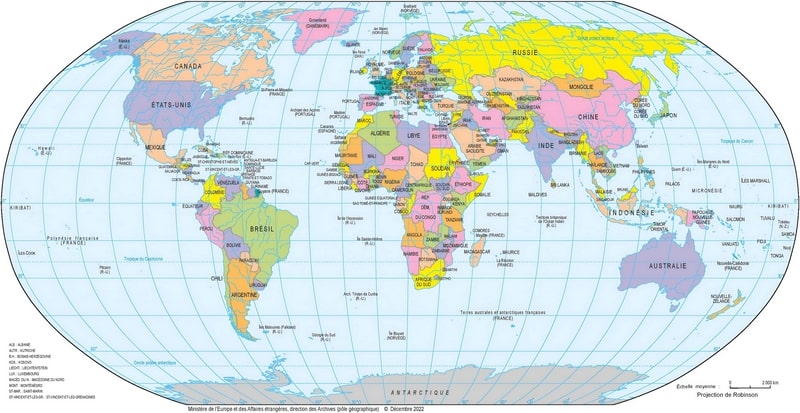Carte du monde avec les pays en couleur en 2023