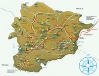 Ancienne carte touristique d'Andorre avec l'altitude, les sommets, les routes et les villes
