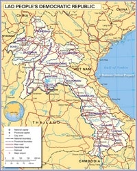 Carte du Laos avec les villes, les régions, les aéroports, les pays aux alentours et l'échelle