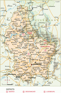 Carte du Luxembourg avec les districts, les villes, les villages, les routes et les rivières