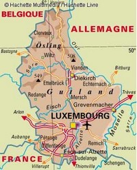 Carte du Luxembourg avec les villes, les routes, les autoroutes, l'aéroport et les sommets montagneux