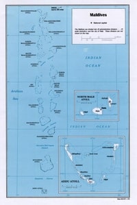 Carte des Maldives en taille réelle avec l'échelle et le nom des atolls