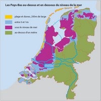 Carte des Pays-Bas avec la topographie simple et l'altitude