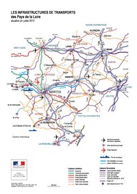 Carte des Pays de la Loire avec les transports, les autoroutes, les aéroports, les aérodromes, les ports en 2012