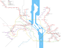 Carte de Kiev avec les transports en commun, le métro, le train de ville, le funiculaire et le nom des stations et des arrêts